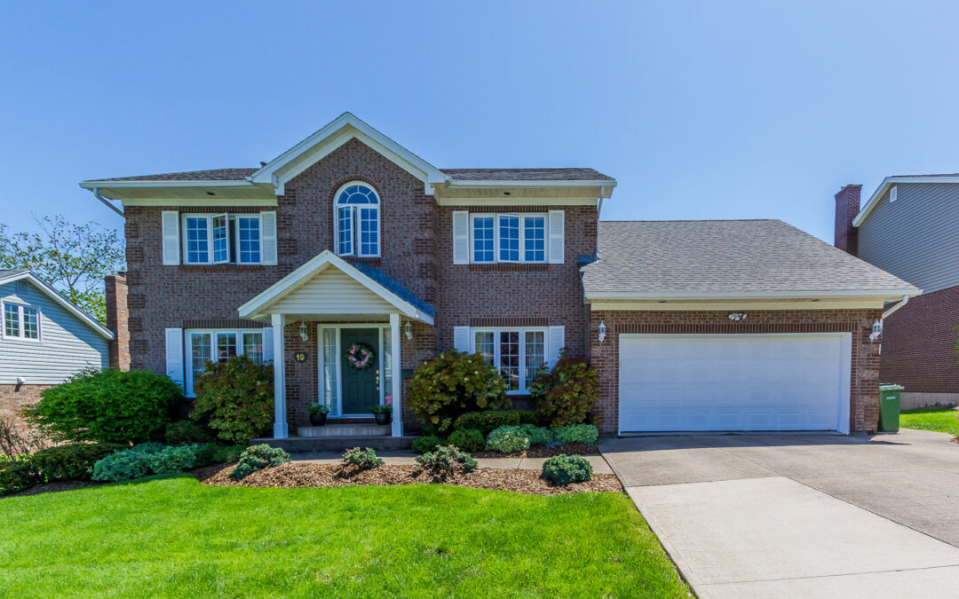19 Castlewood Dr.  **SOLD**